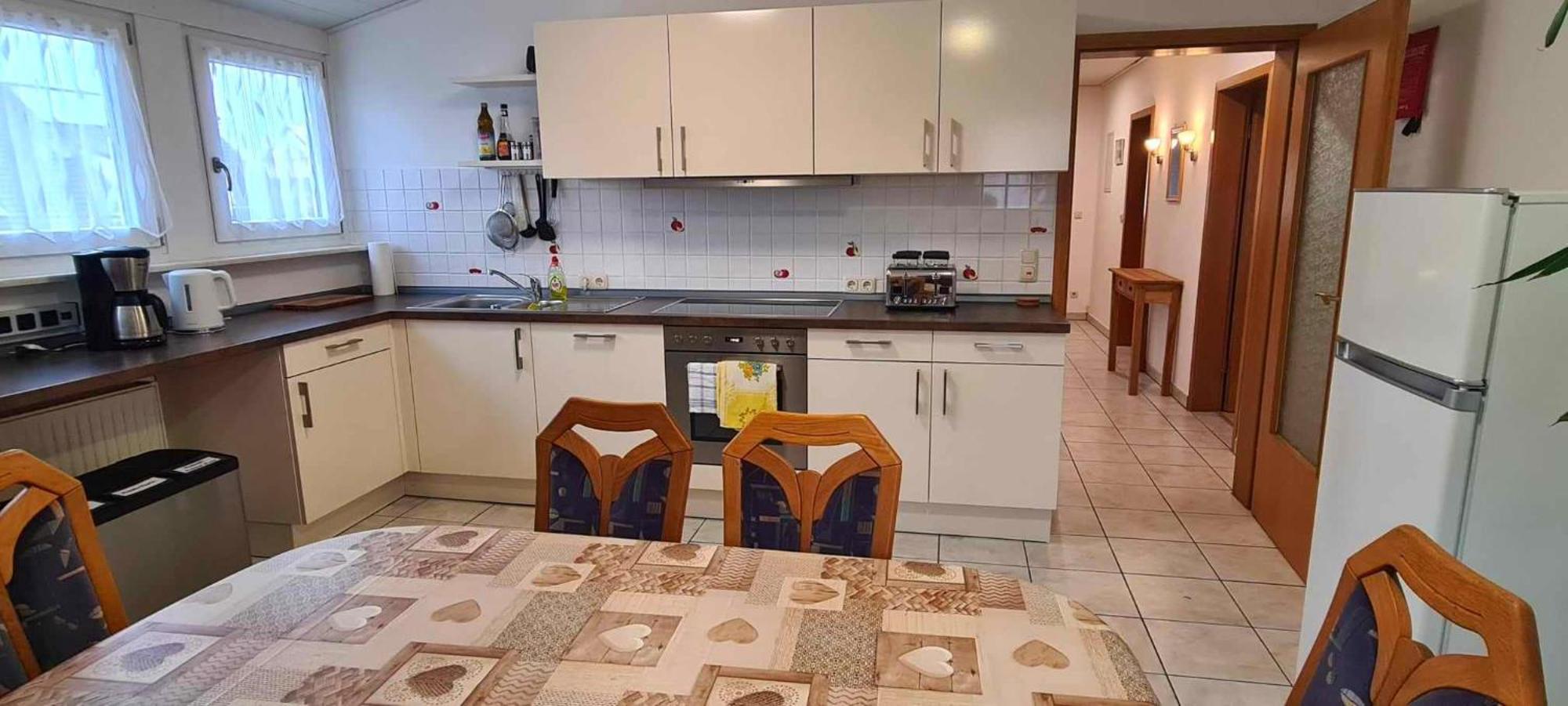 Gemuetliche 120 Qm Ferienwohnung Mit Balkon Adelsdorf Zewnętrze zdjęcie